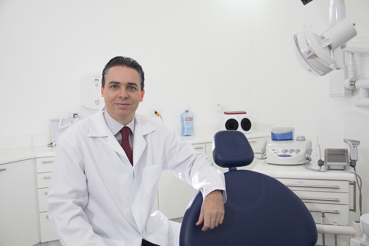 Dr. Alessandro Ferrarezi